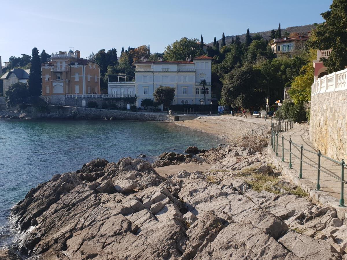 Villa Arentz Residence - Side Sea View Apartments Opatija Exterior photo